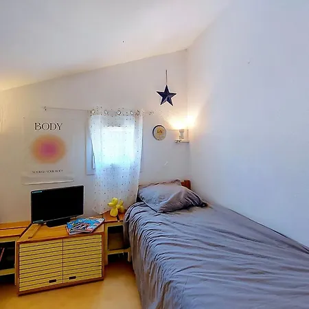 Le Clos Des Chenes-3 By Interhome *
